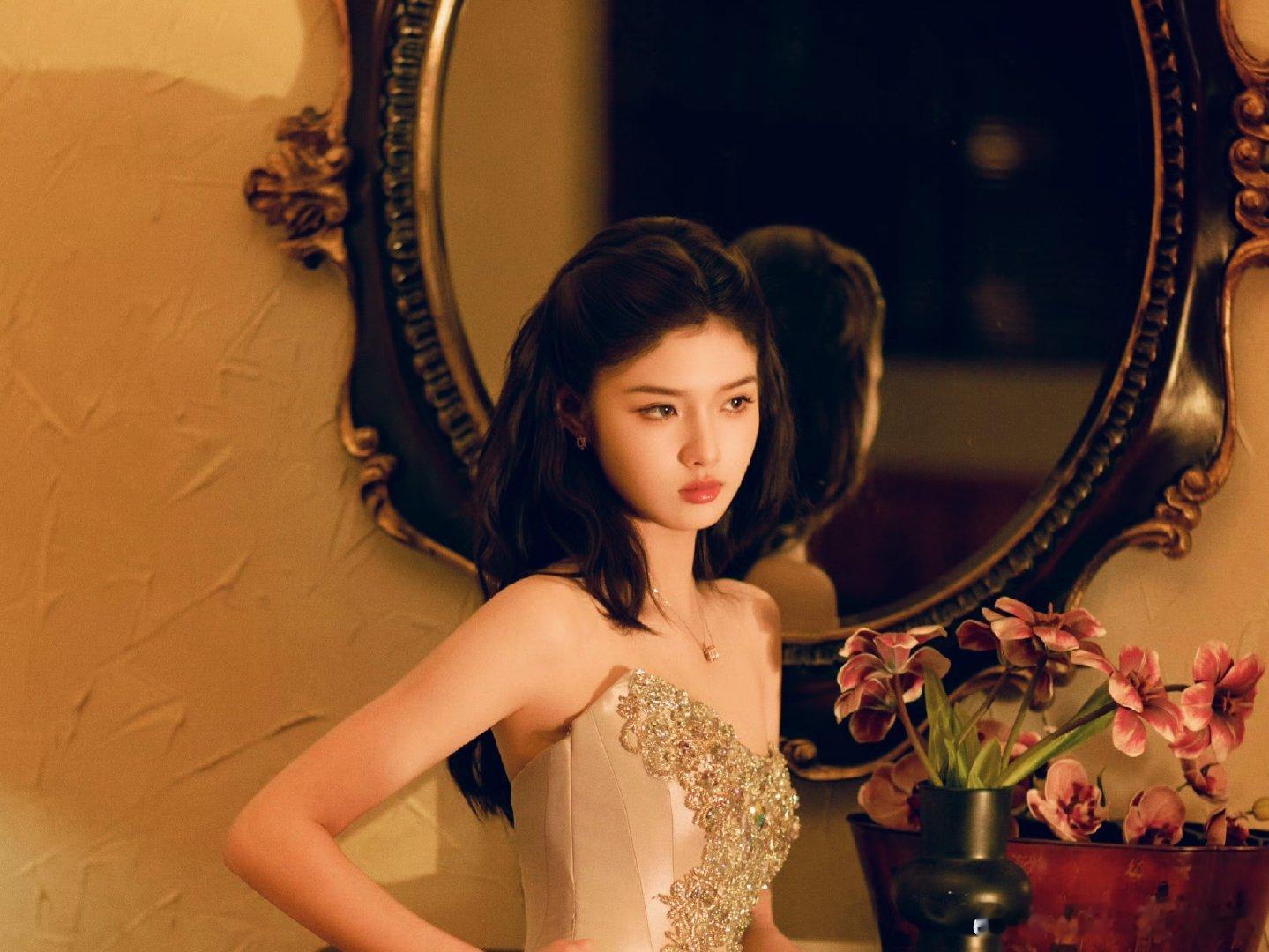 #艾米[超话]# 
艾心们可以给点经验嘛💜 ​