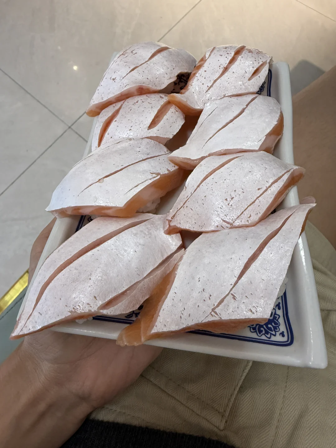 广州物价终于出手了（5r三文鱼大腩）