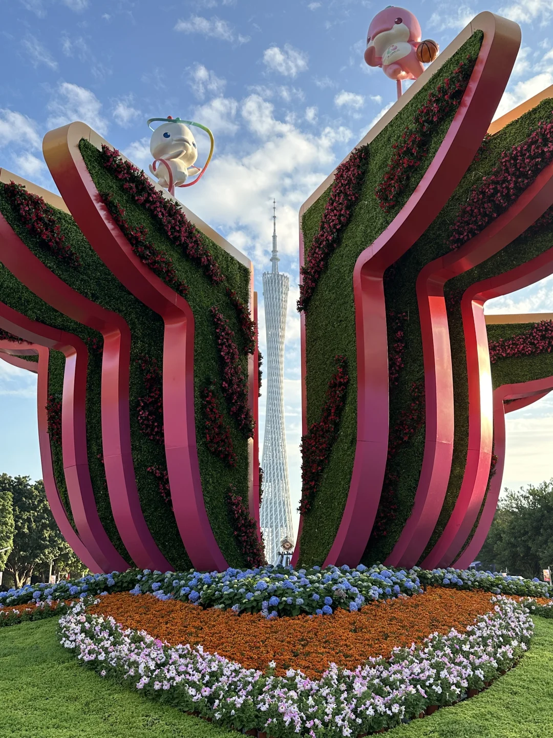 木棉映塔！花城广场拍遍3时段广州塔🌆