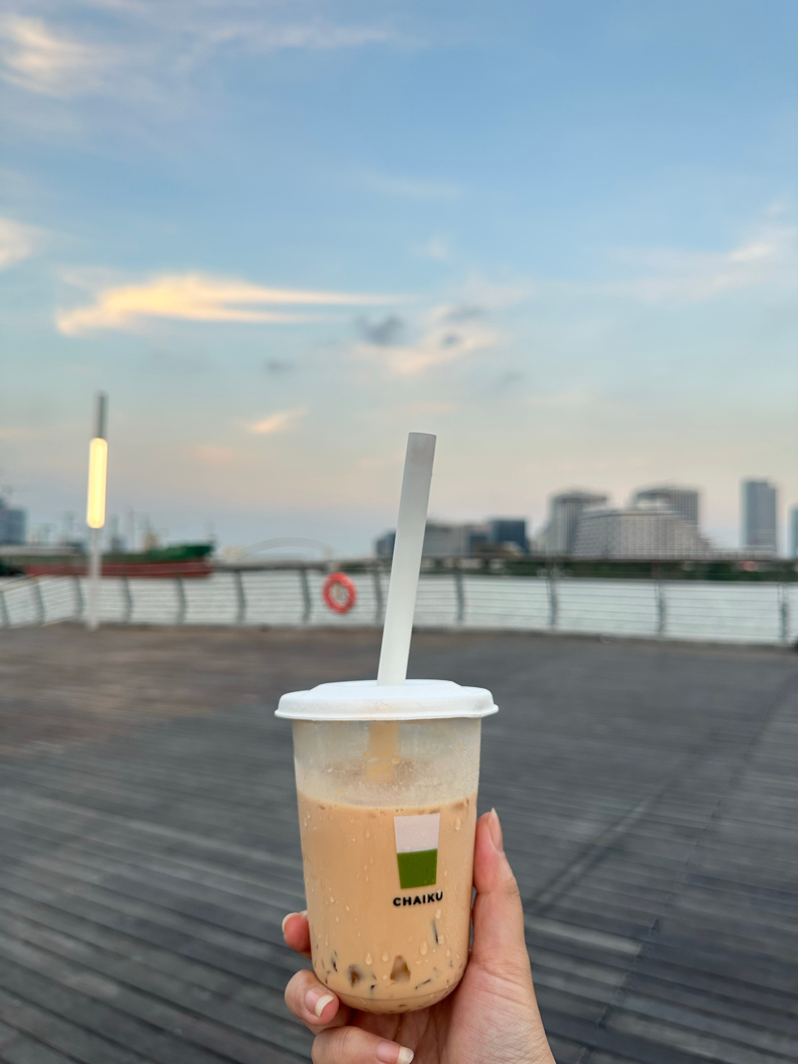 原计划是从苏州去杭州玩，一查地图发现去上海比去杭州近多了，临时来了上海…这几天也没干啥，光吃了…上海真的很好吃，去的餐厅都没有踩雷