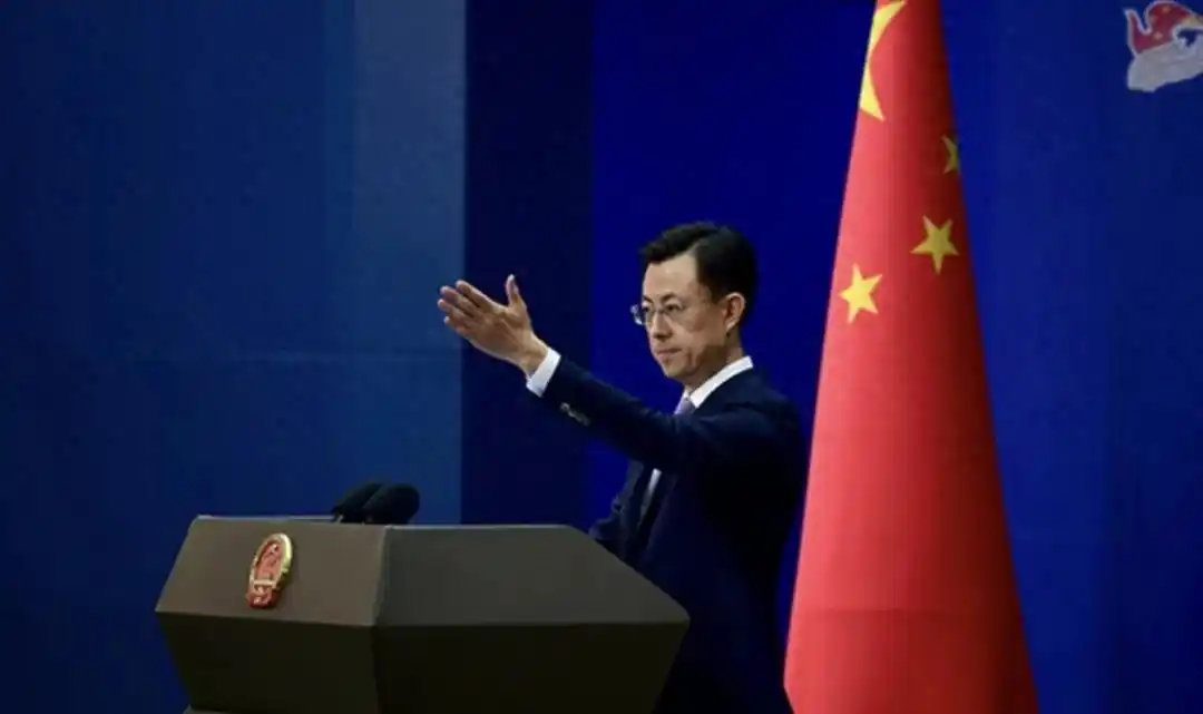 回想此次事件，真是发自内心地敬佩我们外交部、央视总台、大使馆乃至足协所展现的强势态度，最终让一向傲慢无礼的皇马也不得不低头道歉！

是的，在我们强大的祖国面前，你皇马算个P？！

这就是我们中国人的尊严与骄傲，祖国万岁！

#皇马就姆巴佩言论道歉##皇马欠中国的不只是一句道歉# ​