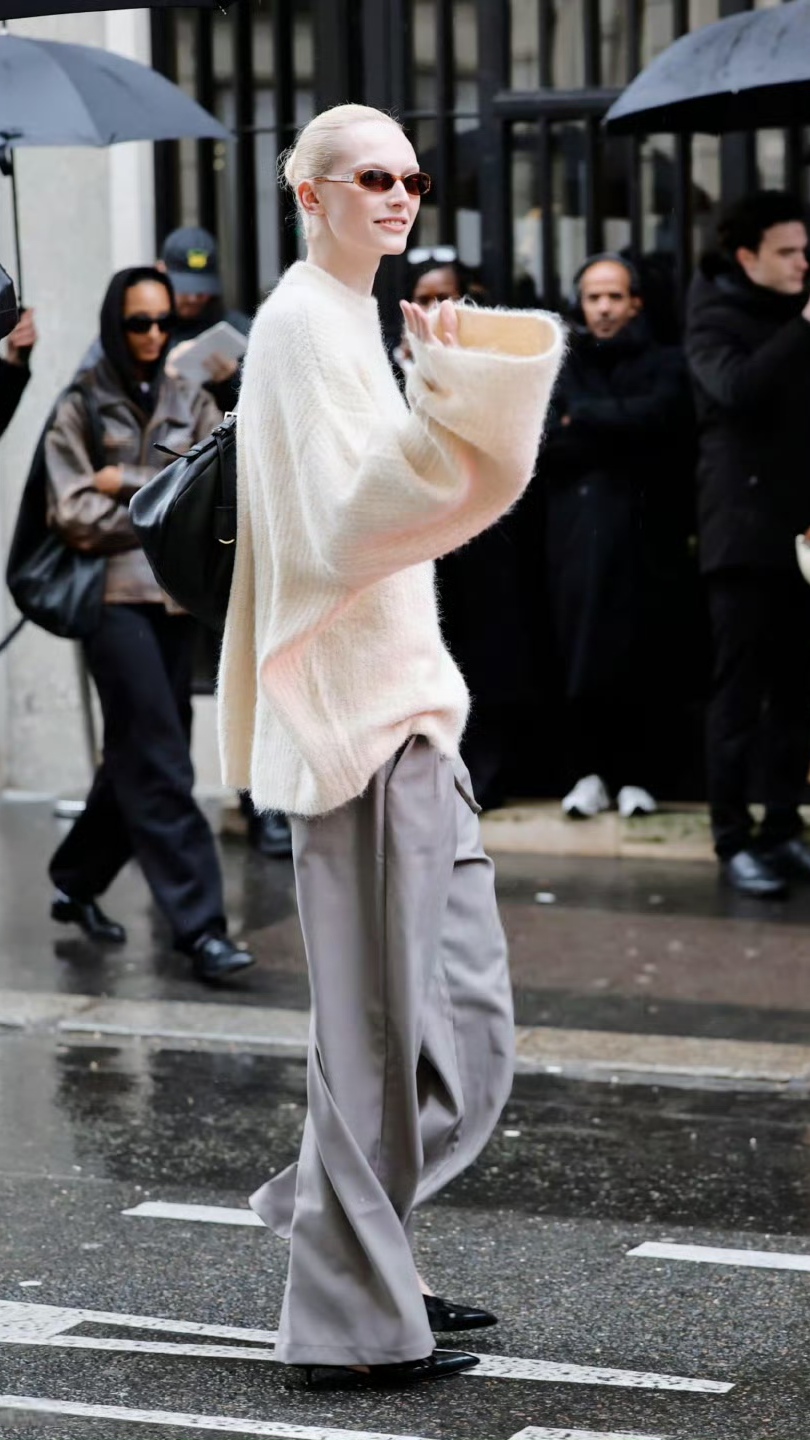 超模Alex Consani出街，还得是超模