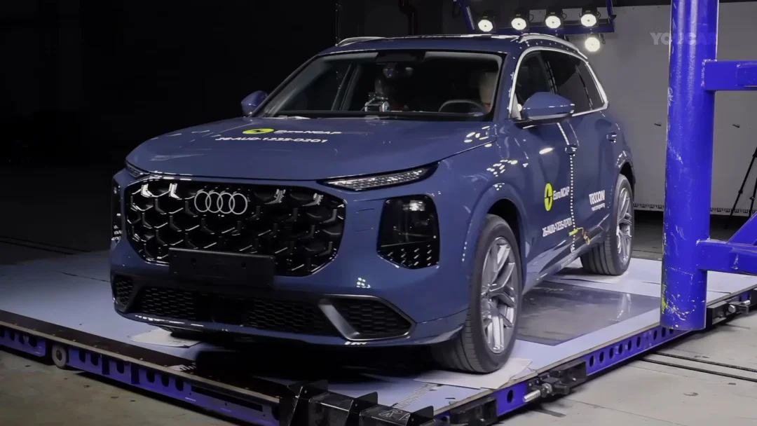 奥迪 Q7 碰撞测试
