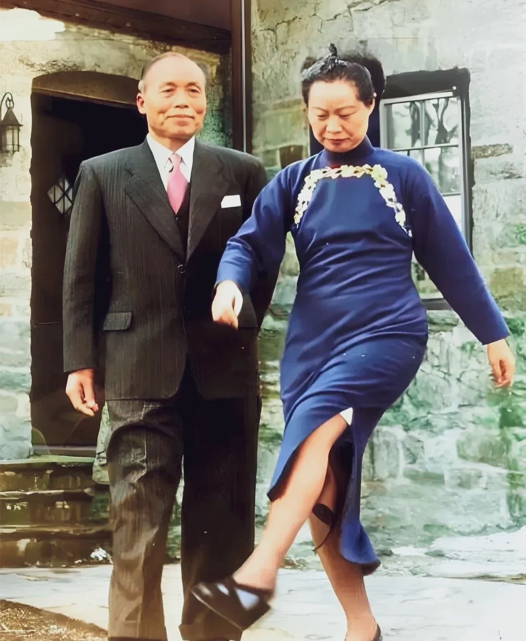 李宗仁携夫人旅居海外的一张照片！