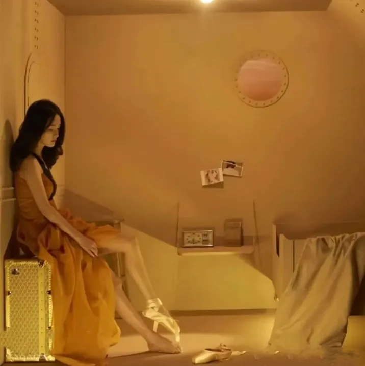 李沁美足写真来袭，展现迷人风采[比心][比心][比心][比心][比心]...