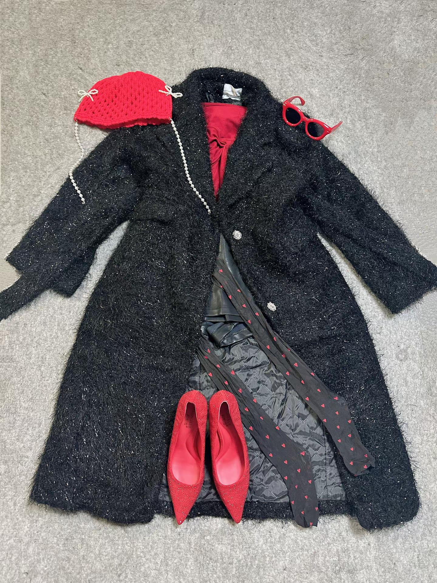 大衣卷万物～👠。