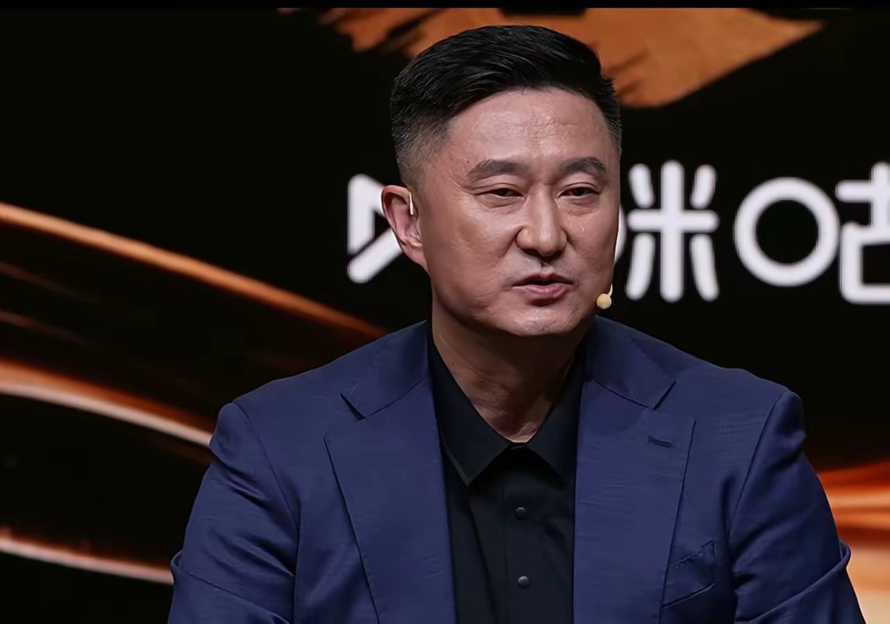 一针见血，杜锋指出了CBA最大的问题！
昨天，CBA新赛季正式开打，卫冕冠军上海队坐镇主场PK深圳队，最终，上海队再一次展现出来了CBA总冠军的实力，以102-68大胜深圳队34分，拿到了一场酣畅淋漓的大胜。​
从杜锋所言来看，也充分说明了，中国男篮在近段时间，不断输给韩国队、日本队，也是事出有因。 ​