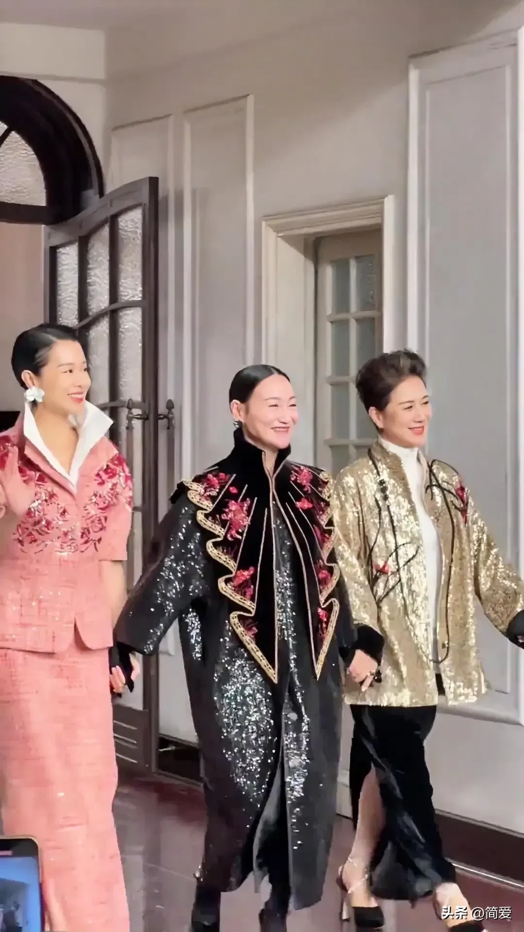 漂亮端庄的胡杏儿美丽动人！ 漂亮端庄的惠英红美丽动人！ 漂亮端庄的美丽...