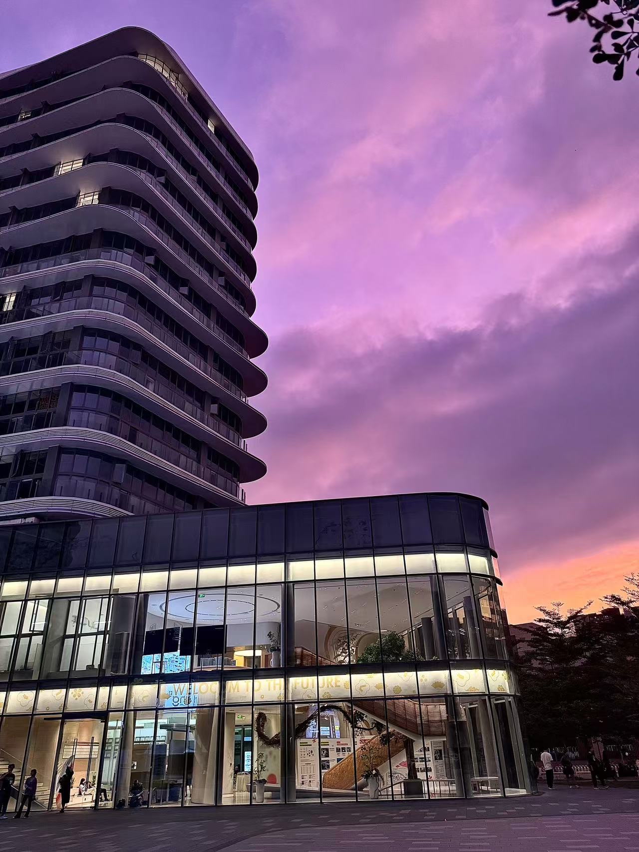 广州番禺竟然出现了一个6.6米层高的“新规公寓”！ 上周末我开车去K1...