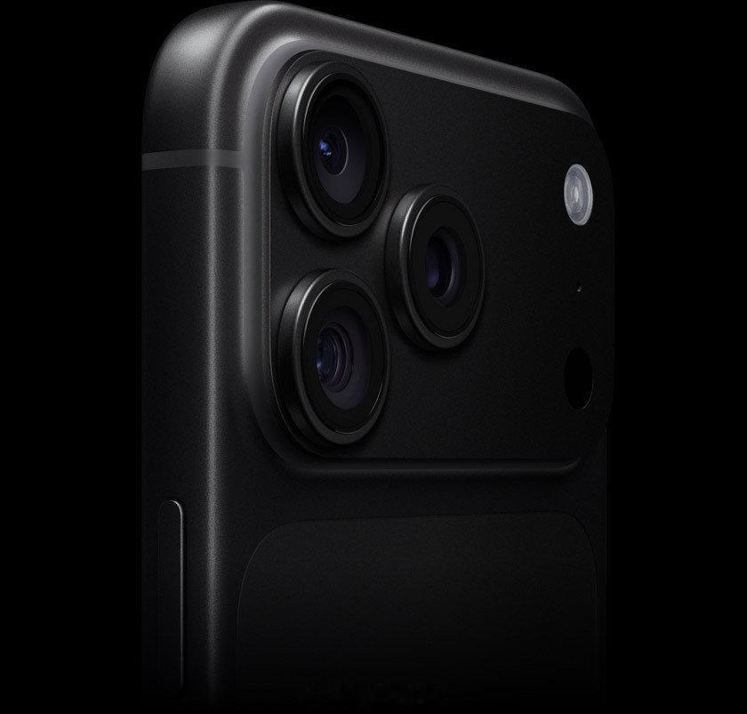 iPhone18 Pro系列依旧是铝合金[泪]话说去年17是铝合金，我就挺嫌弃，一点入手的欲望都没有，以为18会改，结果依旧是铝合金…不过，他目前这个金属后盖做成钛合金的话，可能成本会太高了，我估计这个设计在的话，也不会改了，毕竟pro max裸机都快冲半斤了，还是没用钛合金… ​