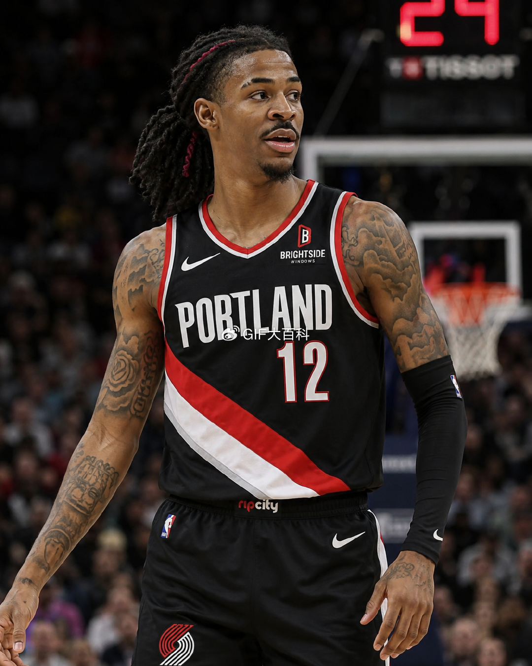 NBA休赛期又一笔重磅交易正式落地。  开拓者官方宣布，球队已经完成与...