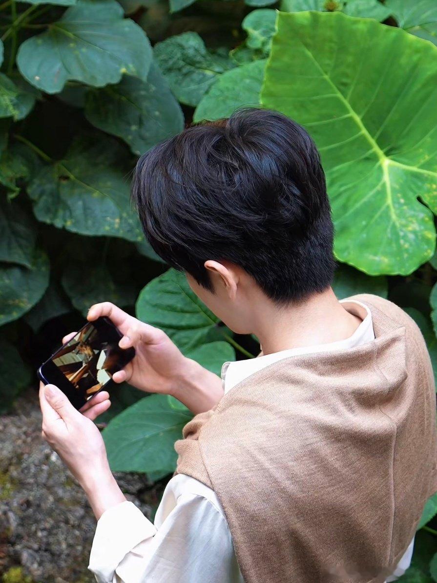 怎么会有人又温柔又可爱，还这么帅气啊[奶牛猫] #丞磊[超话]##小米18Pro系列体验官丞磊# [打call][心] ​
