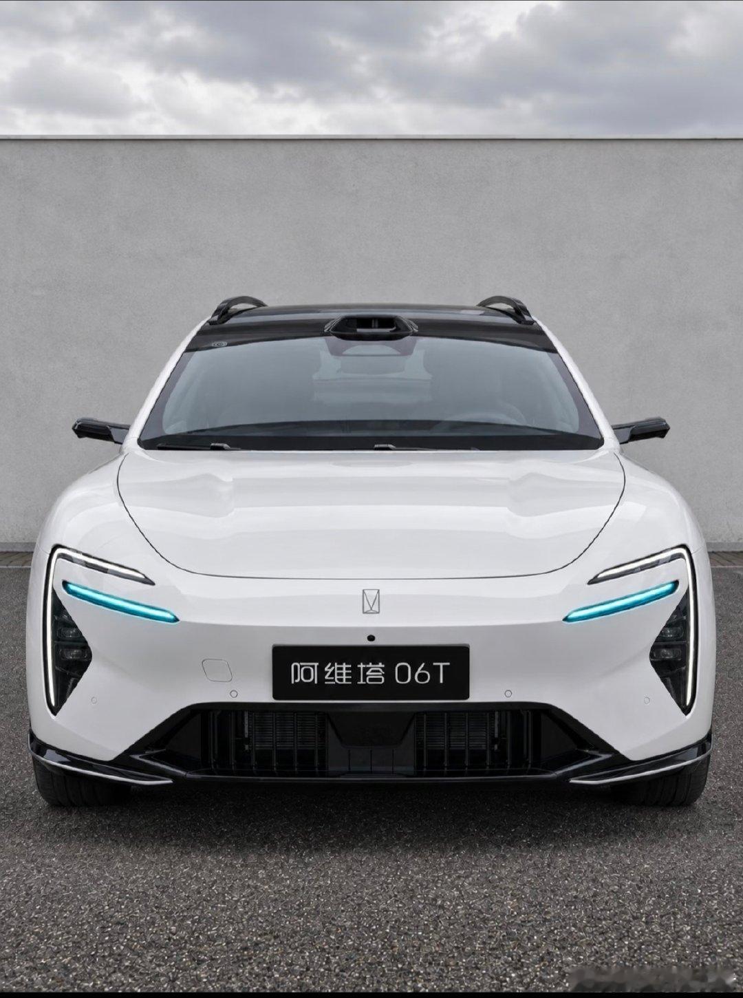 这款车真好看:白色阿维塔06T。#阿维塔06T##长安汽车# ​