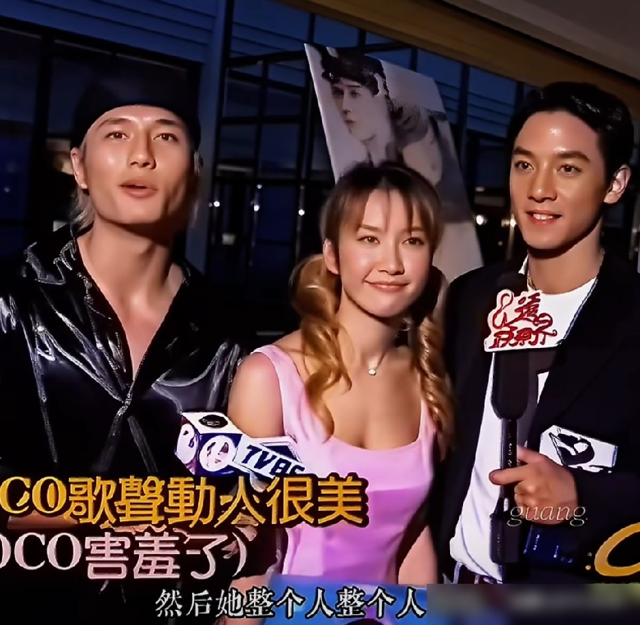 谁懂！李玟27年前和吴彦祖同框，颜值直接戳中回忆杀！
这是1998年《美少年之恋》的旧照，导演杨凡偶遇兼职模特的吴彦祖，劝了整整一个月才拉来演戏，粤语差到坚持用自己原声。
李玟还唱了该片主题曲《答案》，当年正处巅峰。那时候冯德伦接戏没犹豫，俩颜值天花板，就此成了影坛爆款。
原来顶级机遇，从来都