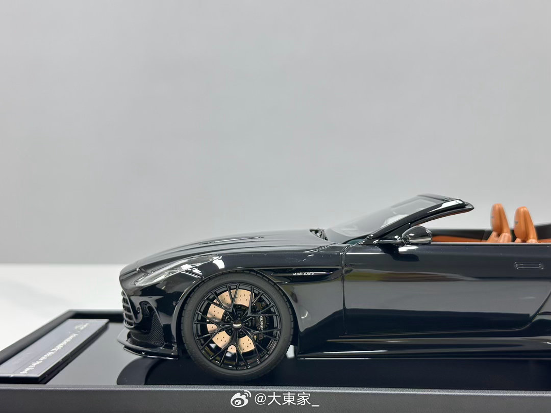 MOTORHELIX 1/18 阿斯顿马丁 DB12 Volante敞篷 墨黑色 售价1680 MH398#豪车超跑##汽车模型##汽车模型[超话]##大东家模玩##阿斯顿马丁# ​
