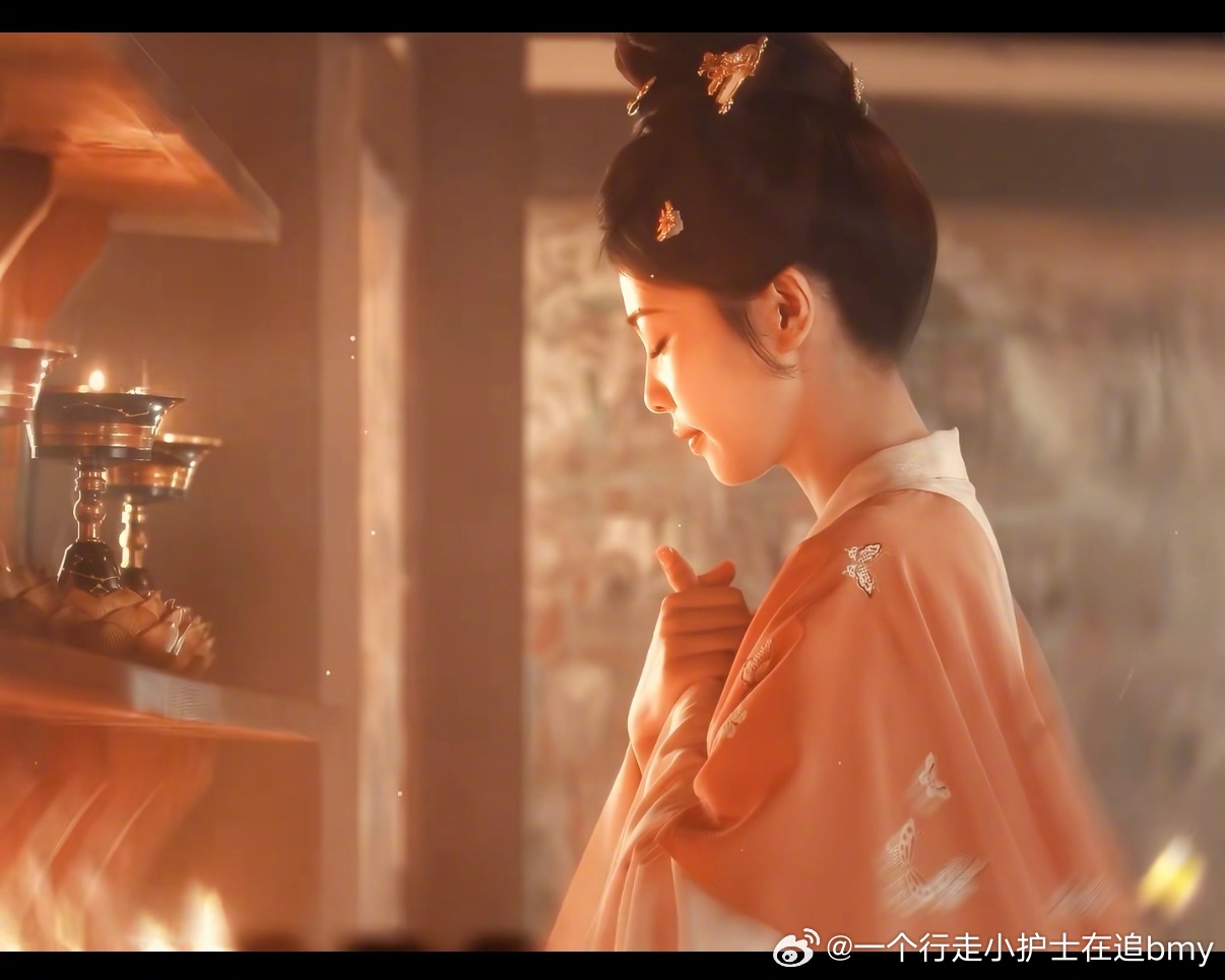 [超话] 🦌🦌  🩵🩵🩵袖藏星斗色，眸映月华开。她是叶璃，风...
