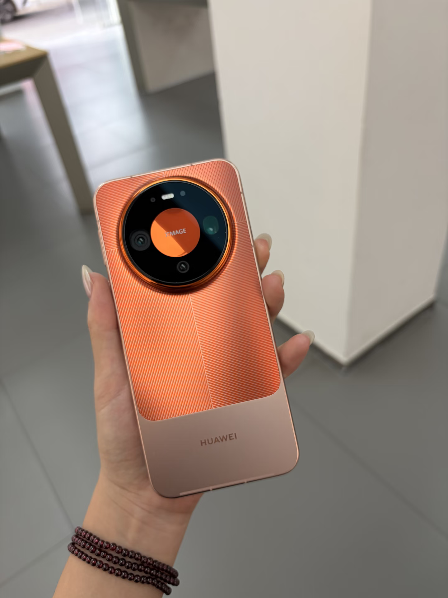 华为Mate90 ，这外观大家觉得好看吗？