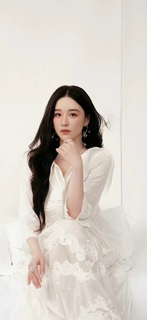 阚清子秒删浪姐的舞台从来不是简单的竞技。姐姐们带着勇气站上舞台，既要挑...