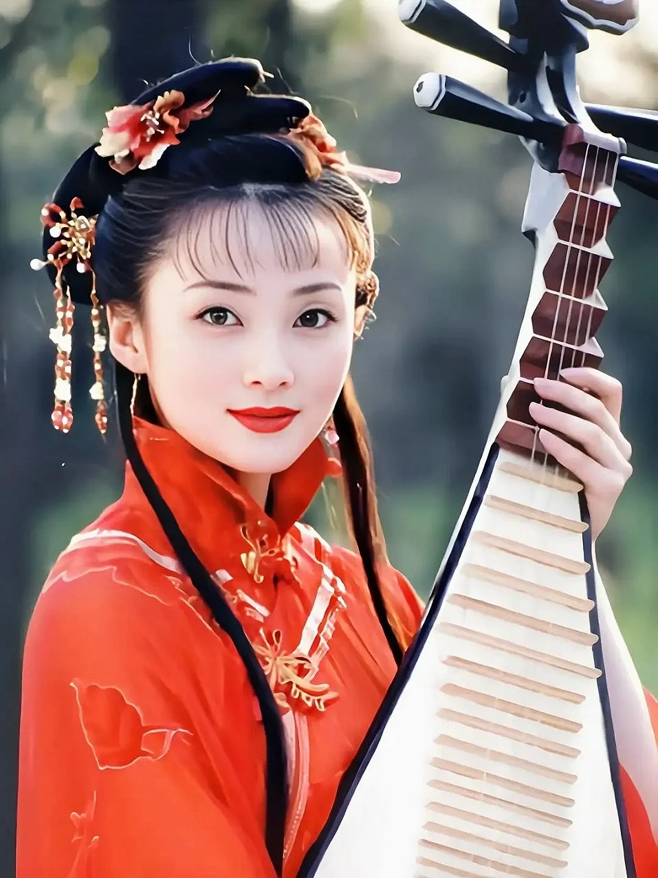 内娱绝代佳人｜因美貌而被琼瑶赐名“水灵”