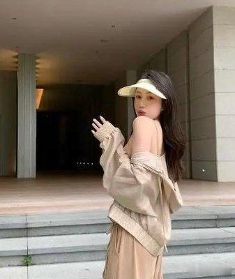 张大奕暗讽景甜三十八岁怀不上孕，转头就被全网集体抵制，大伙就认死理：小三压根没资格越界教训正室。 ​
