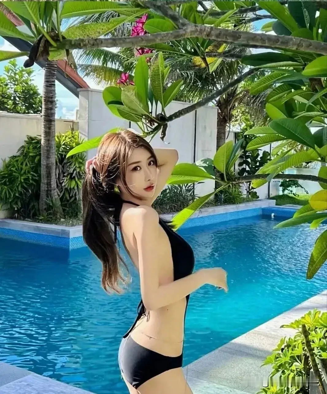 性感大胸|泳衣小姐姐性感