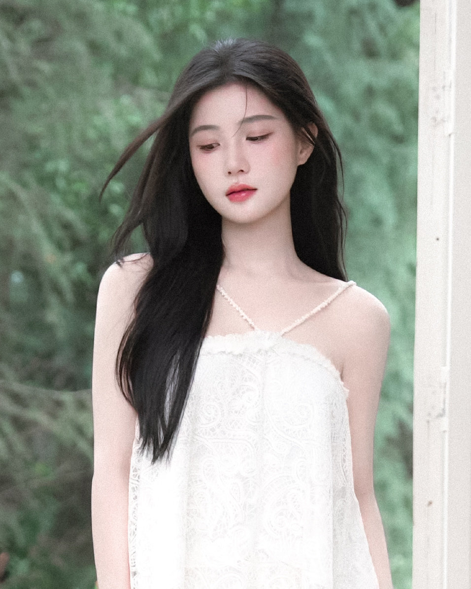 青梅树*
#陈意涵estelle# ​