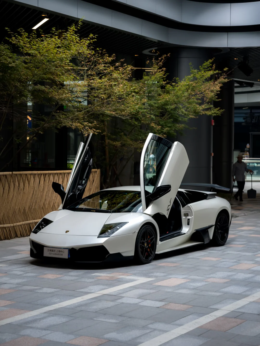 LP670-4SV｜自吸V12黄金时代的落幕之作
