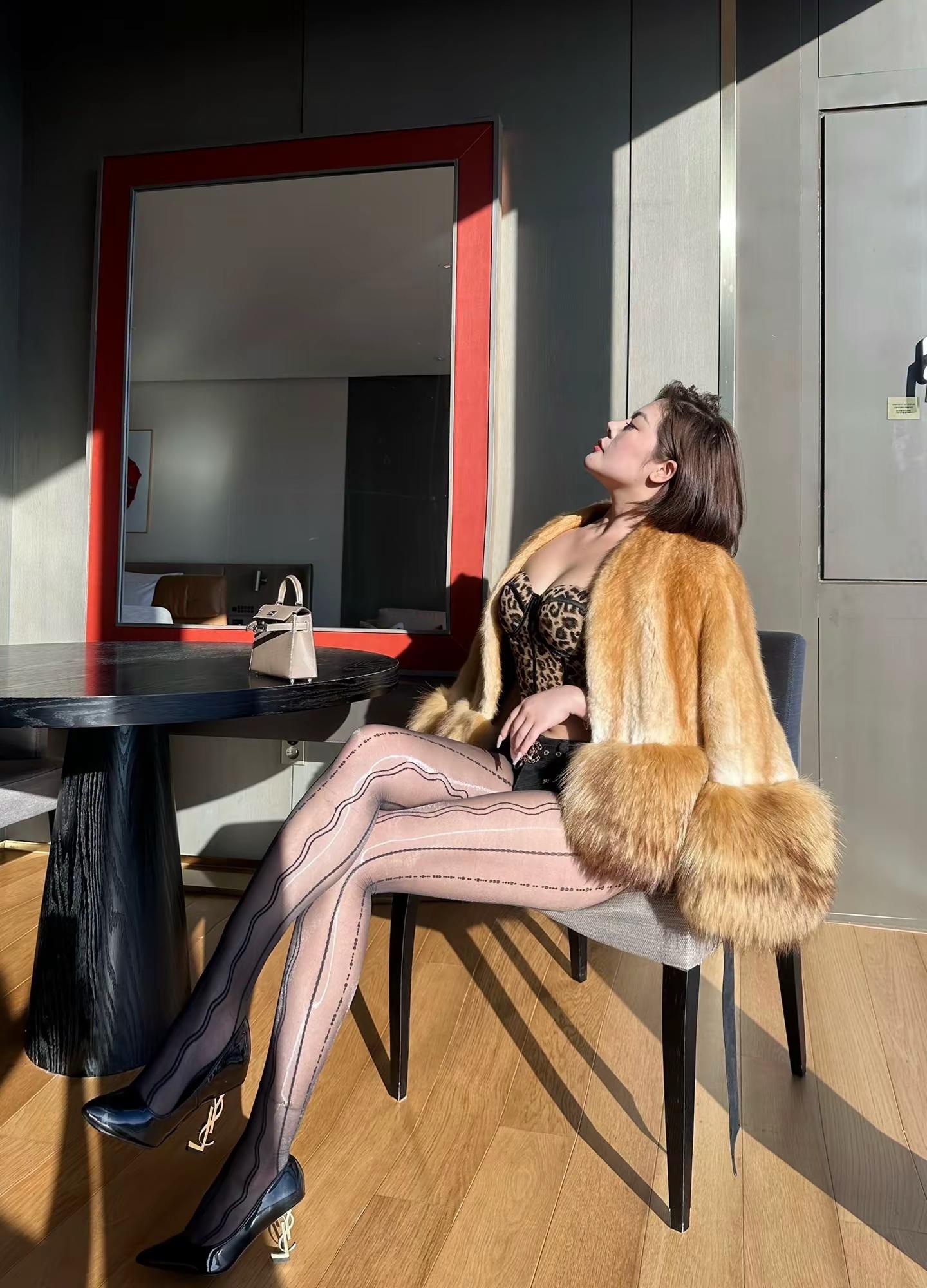 <p>优雅气质 气质范 法式穿搭 名媛风 名媛气质 <!--{img...