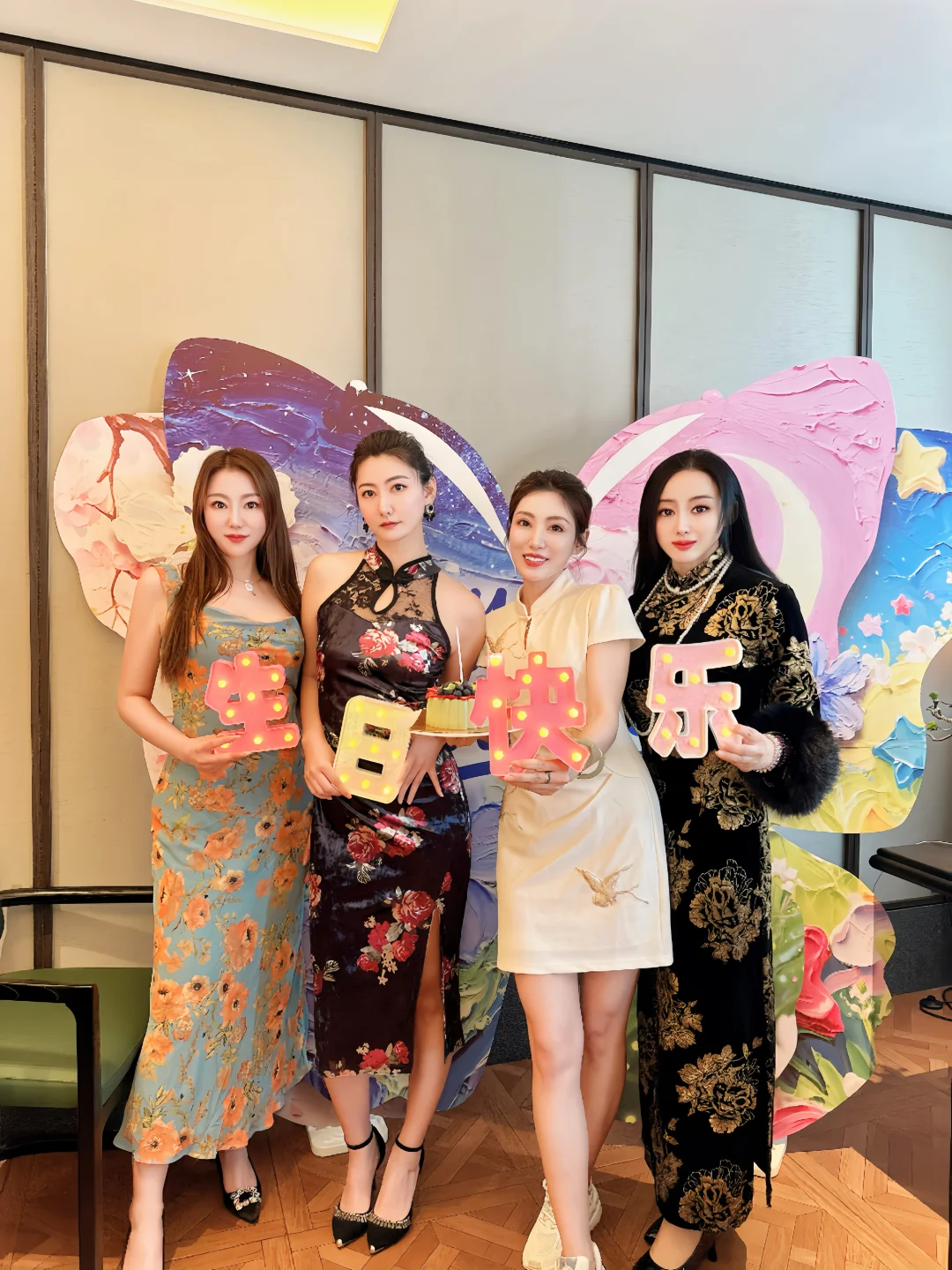 太惊艳了，在全聚德空中四合院过生日✨