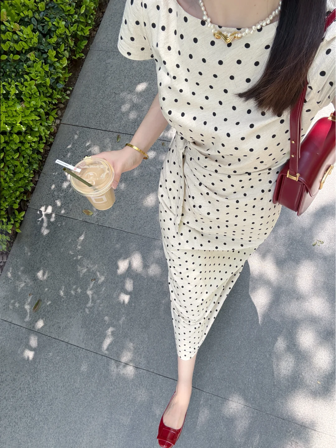 通勤约会一键切换🍒这条波点裙也太显瘦了叭