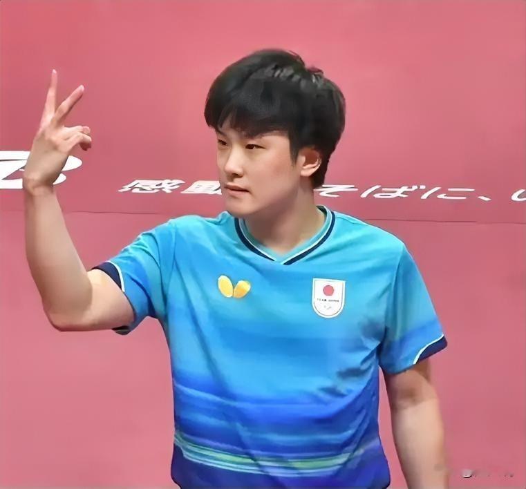 日乒男团夺冠意义重大！因为这次亚运会，正如张本智和所说，中国队重视程度堪比奥运会。这次能战胜中国队，更像是奥运会决赛的预演。
过去数次，包括亚锦赛和团体世锦赛，日本队挑战中国都失败了，但这次在他们家门口，天时地利人和占尽，他们终于突破成功了一次。
他们能赢，在于他们有双保险张本和松岛，我们国乒的王楚