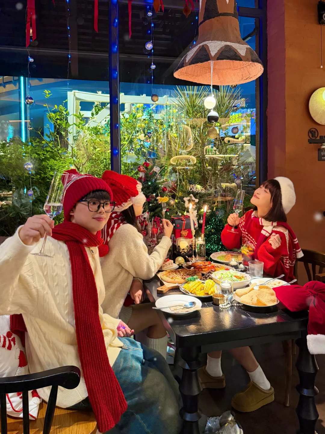 12.20实况！广州这里圣诞聚餐氛围拉满了！🎄