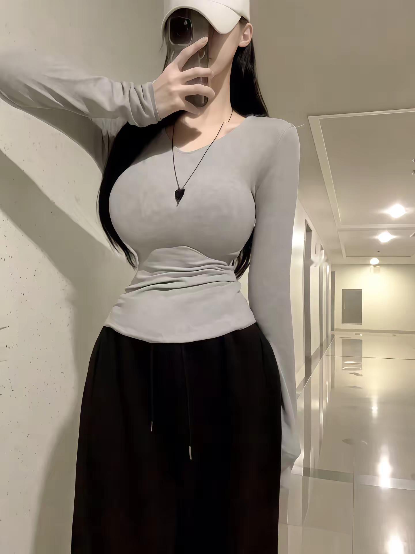 <p>笨蛋美女 <!--{img:0}--><!--{img:1}--...