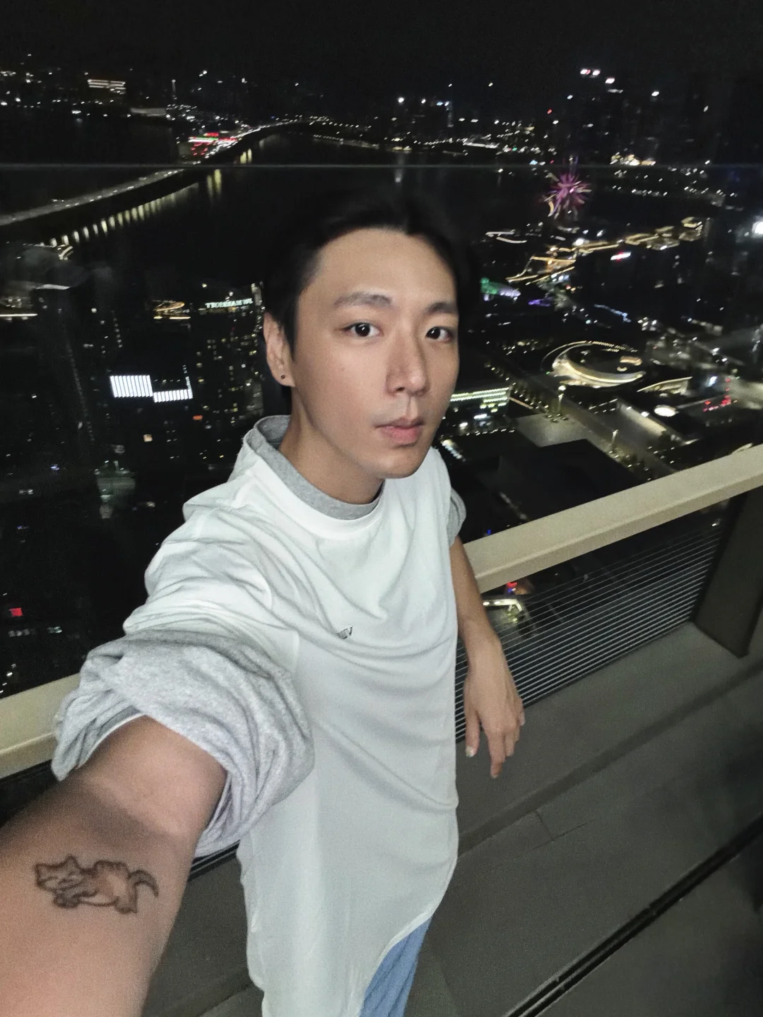 PLOG｜一个老登在前海的高空