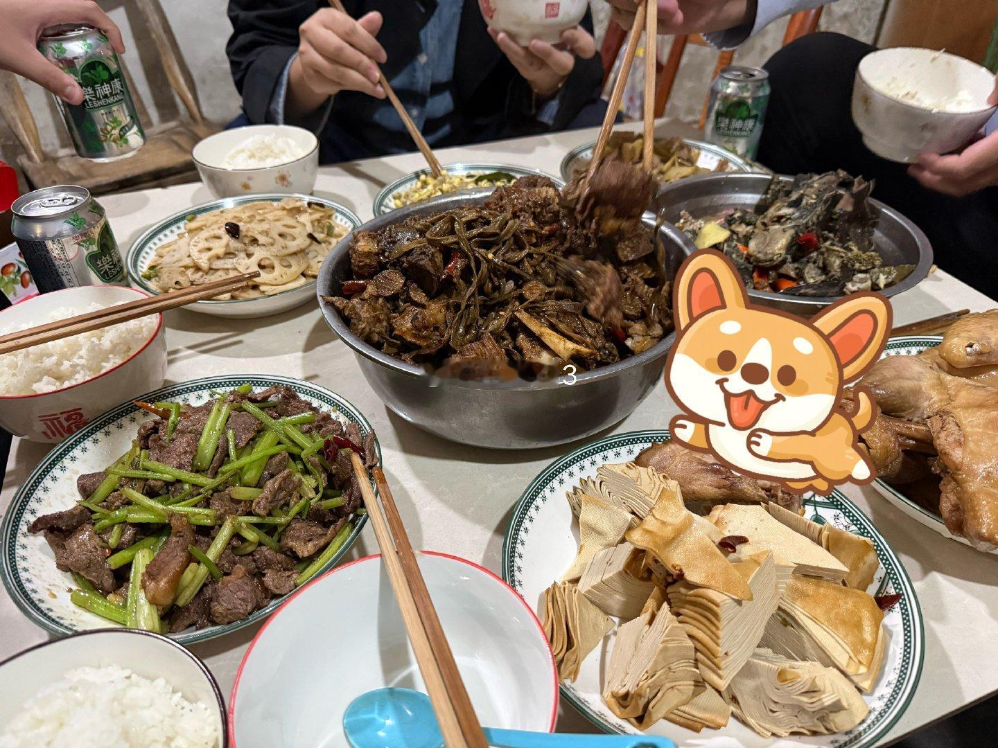 出太阳了~
《龙餐馆》已看不欠
有点血腥[黑线]

陪伴家人 健康活着🍚
好好吃饭 知足常乐🥗 ​