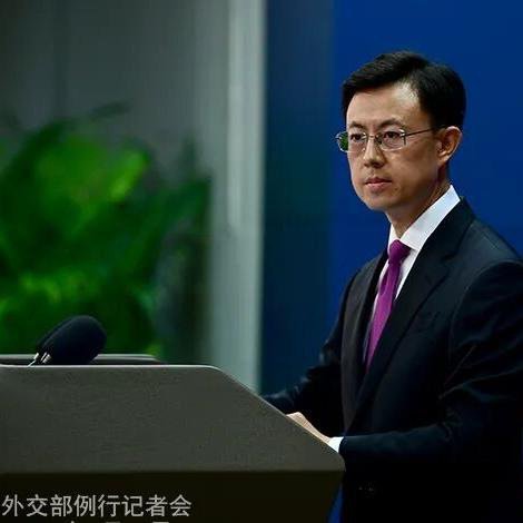 《美国太空军称已拥有在轨太空武器，中方是否也有此类武器？外交部回应》9月15日，外交部发言人郭嘉昆主持例行记者会。郭嘉昆表示，中国一贯坚持和平利用外空、维护外空安全，反对外空武器化、战场化和军备竞赛。 ​