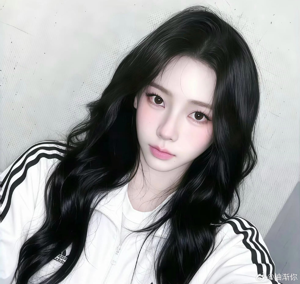 kpop女爱豆头像｜ins｜韩系｜氛围感｜小众
柳智敏karina ​