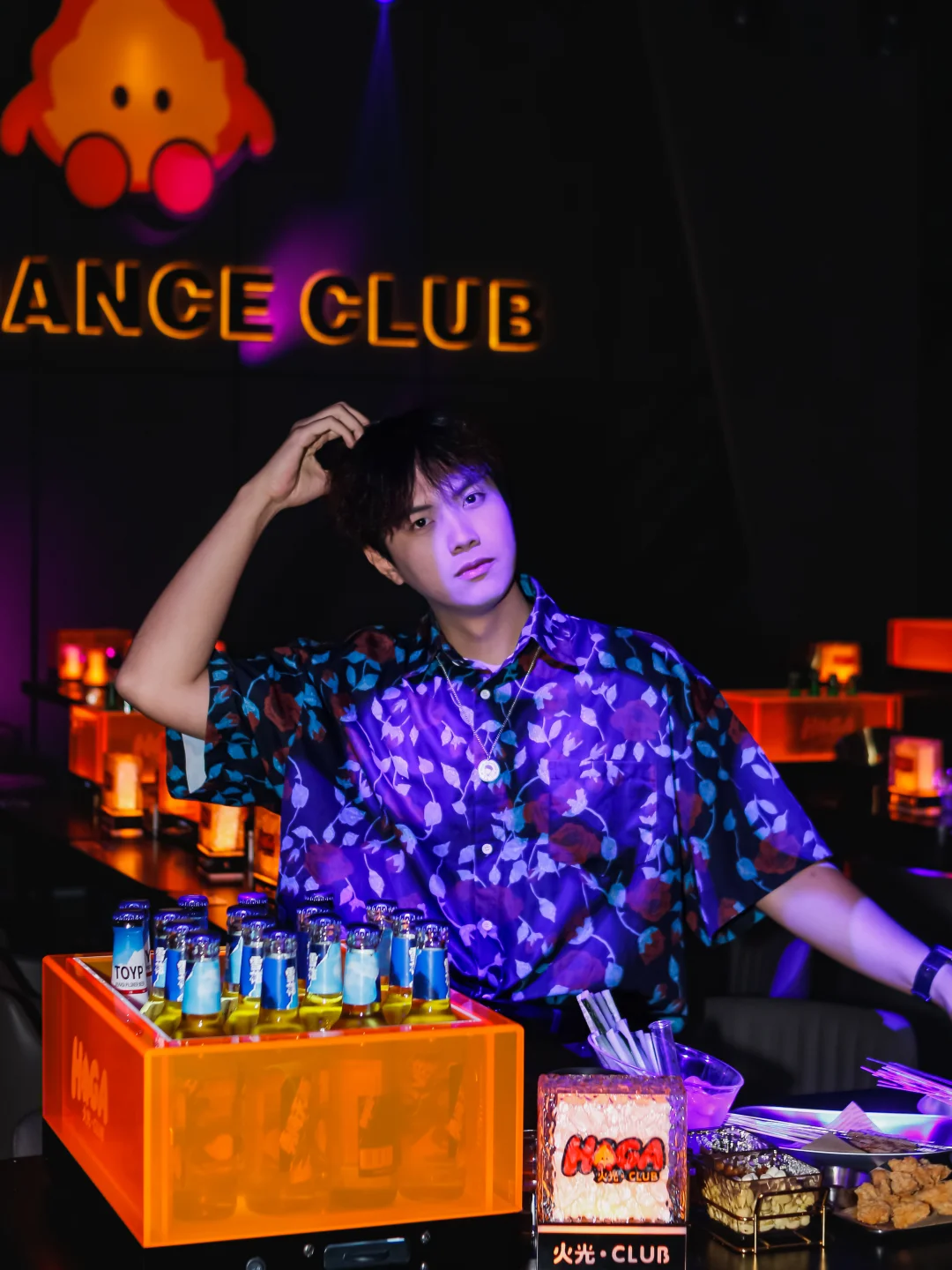 三亚Kpop人集合🙌 在这里边喝边打歌！