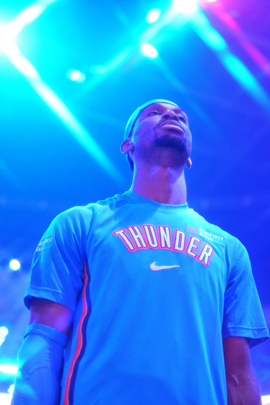 Shai Gilgeous-Alexander

#亚历山大##nba# ​