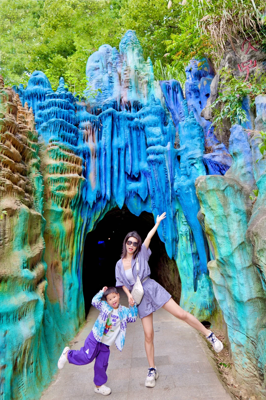 暑假反向亲子游！20度避暑地～穿上秋装遛娃啦
