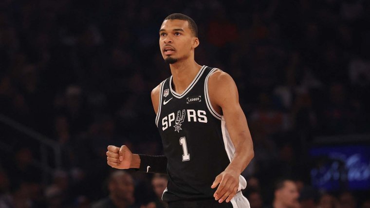 NBA双喜临门！文班亚马敲定耐克长约，专属签名球鞋安排上 马刺球星文班...