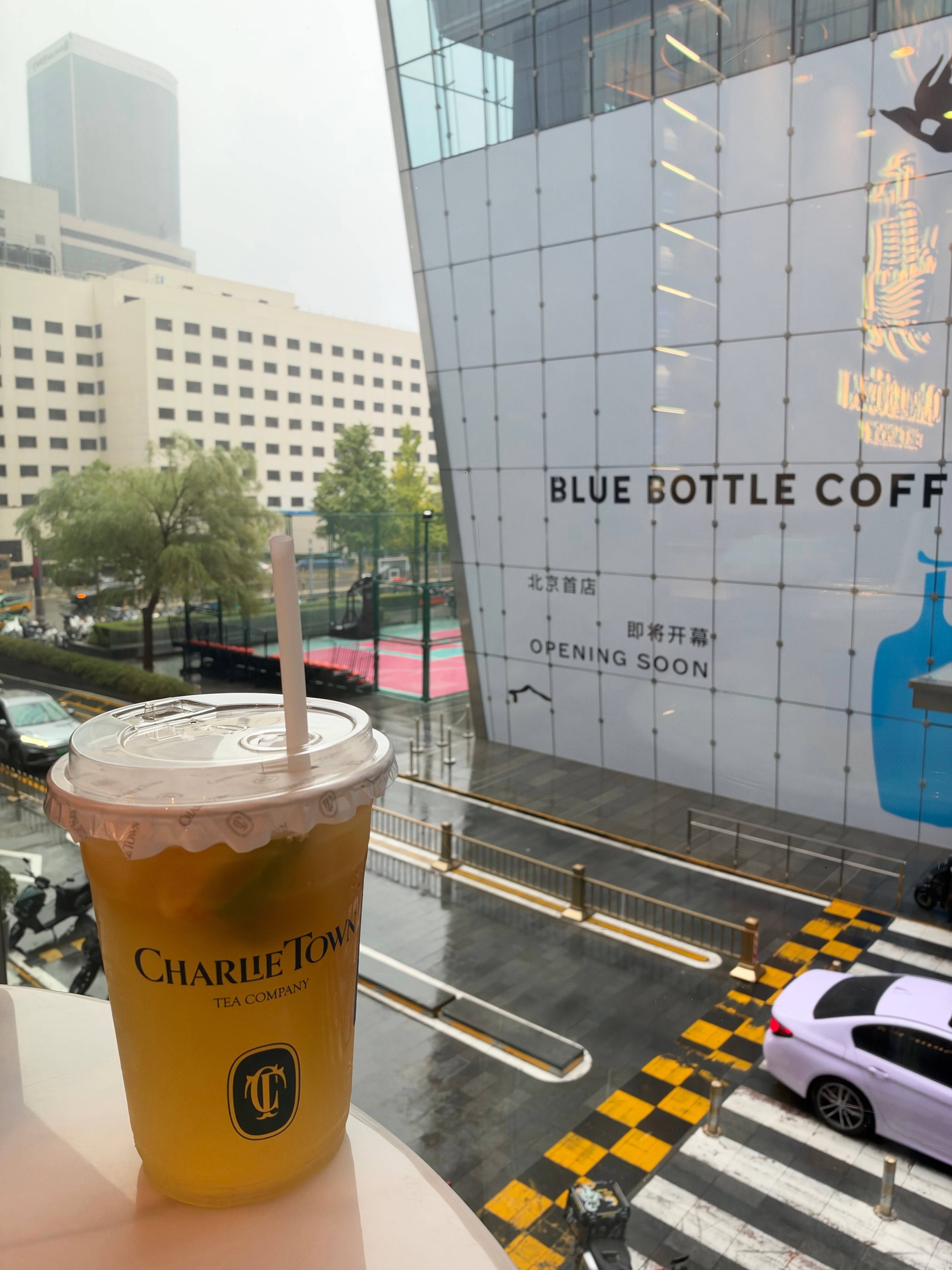 下雨天出来坐一会  ​​​