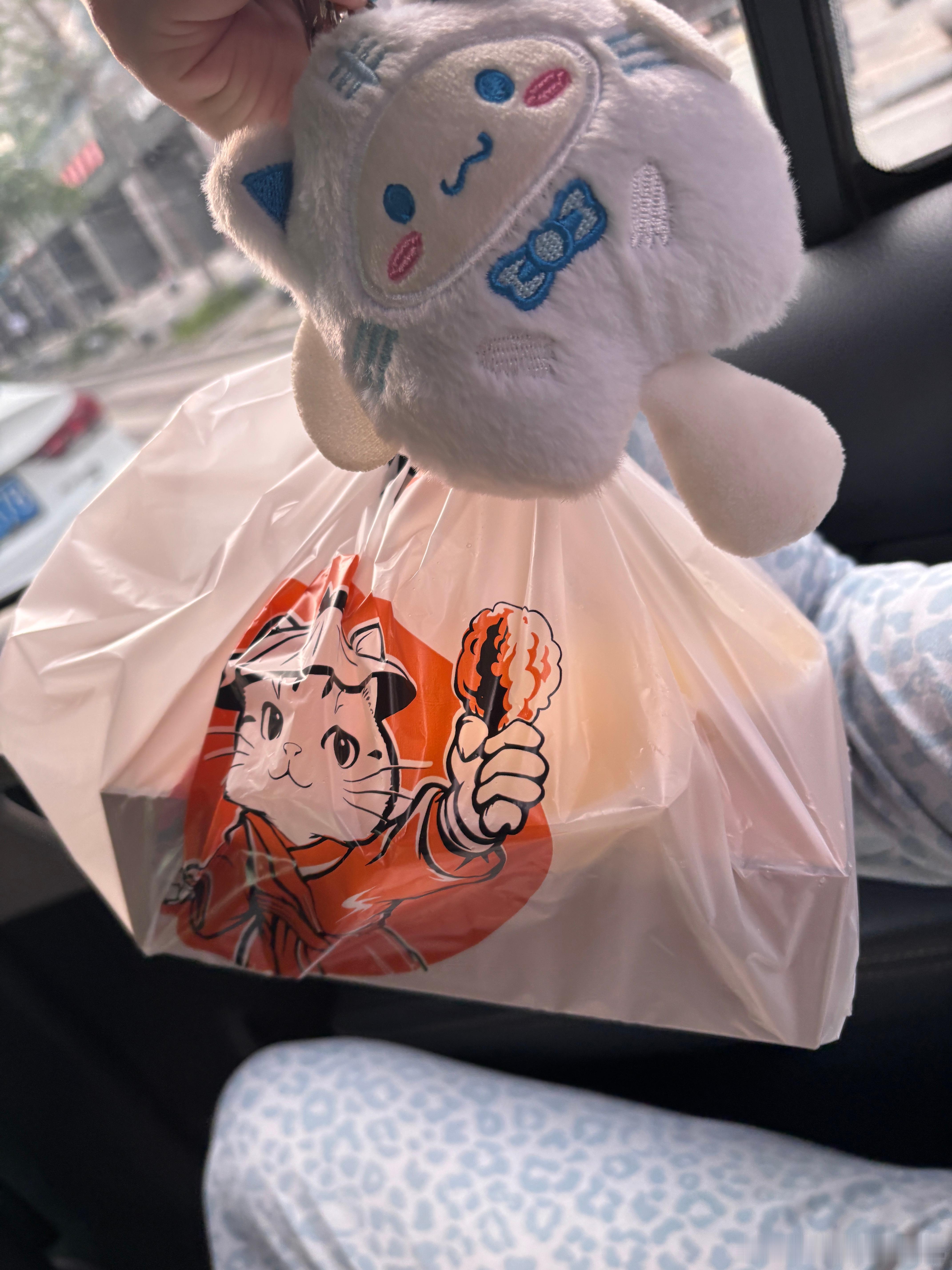 哈！  进去哈气得到一份炸鸡