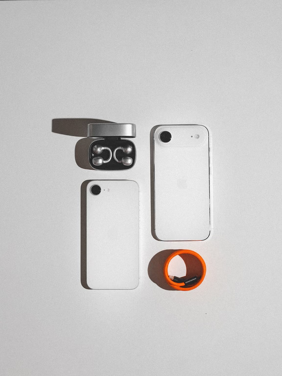 iPhone Air & 17e 极简出行