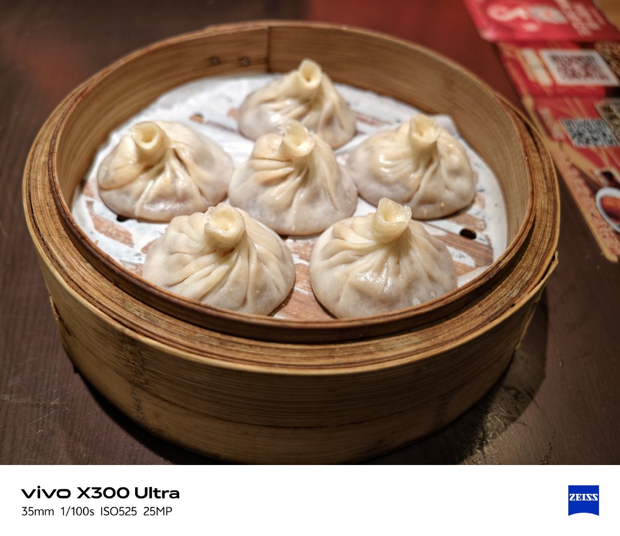 果粉买了18Pro MX，vivo X300Ultra下放了，其实vivo拍照更好看。 ​