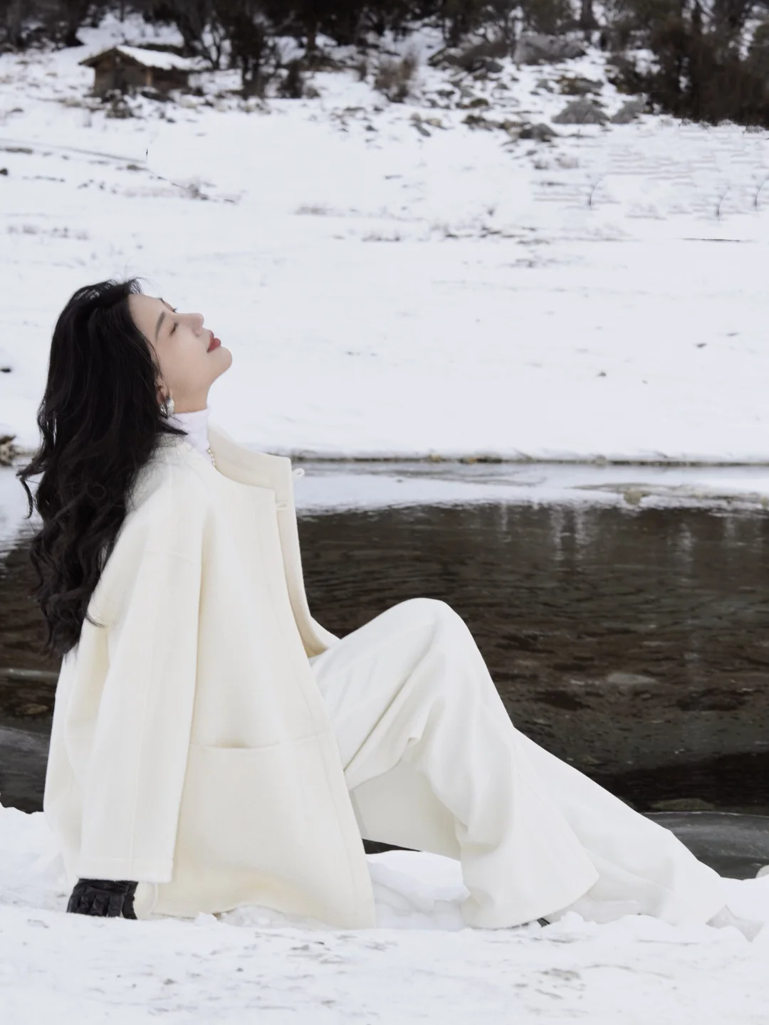 穿一袭素净白衣 去有雪的地方