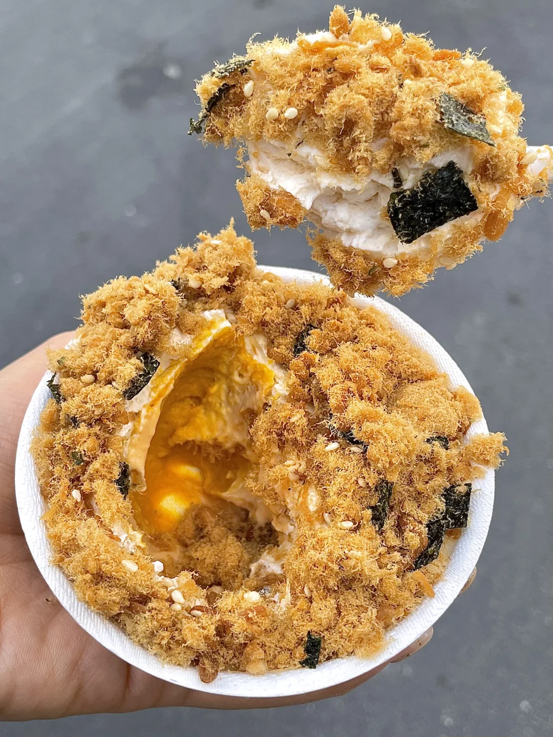 楼下酸奶！！南瓜咸蛋黄肉松碗！！快去吃！！！