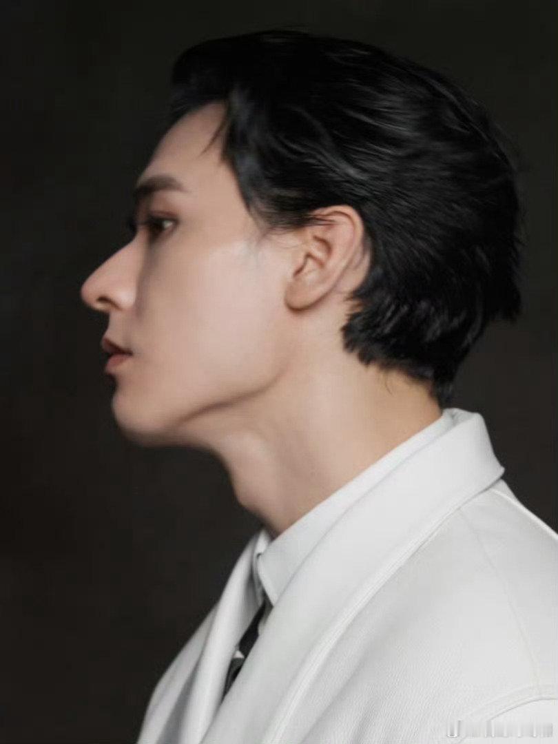 #龚俊将进组豹隐南山#
好好好 ​