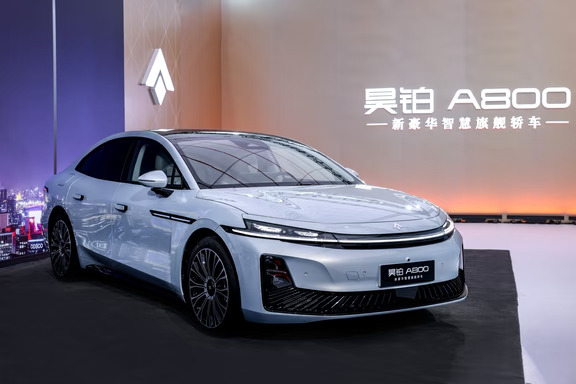 增程旗舰轿车🔥昊铂A800华为ADS4.1太能打