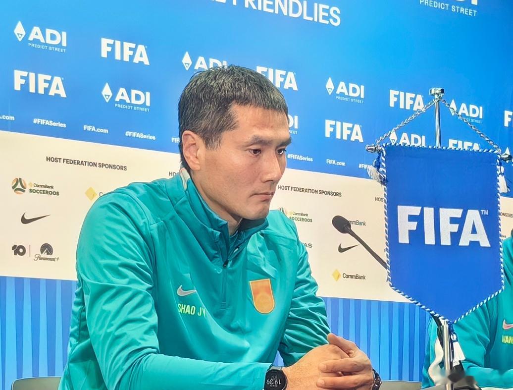 【邵佳一：我们收获了自信，但一场比赛不能说明什么】北京时间3月27日...